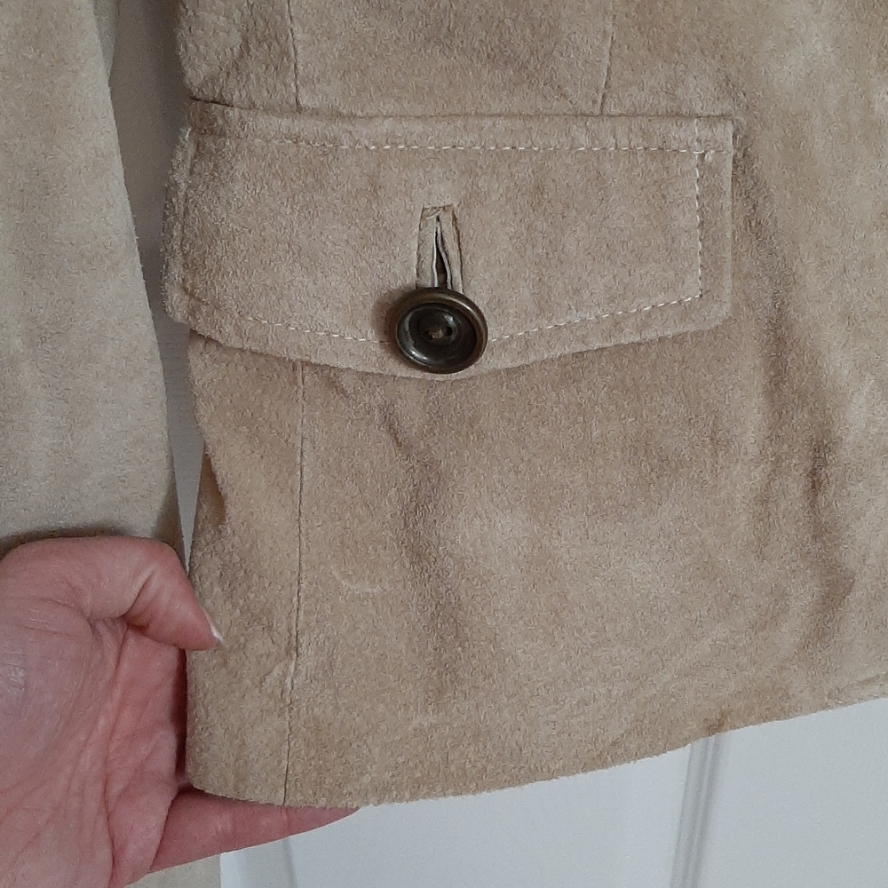 Wilson's Leather Neutral Western Coastal Cowgirl Leather Jacket with Buttons - Picture 5 of 14